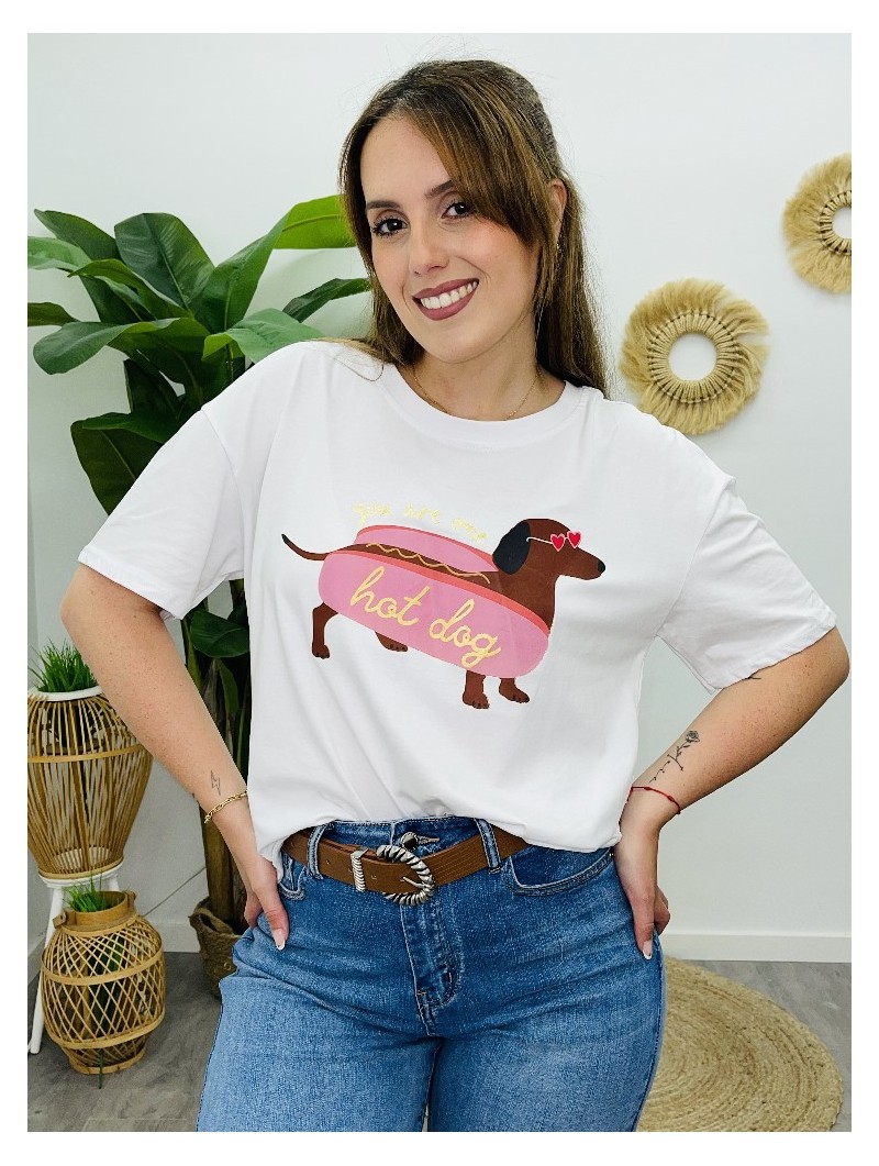 7035 Camiseta Temportada Salchicha