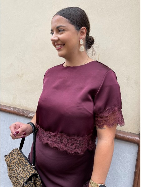 7591 Camisa Encaje Burdeos