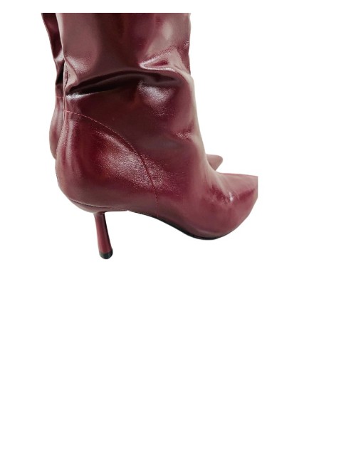 7692 Bota Burdeos