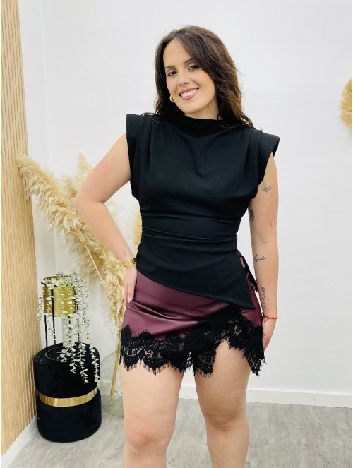 8134 Falda pantalon cueroencaje