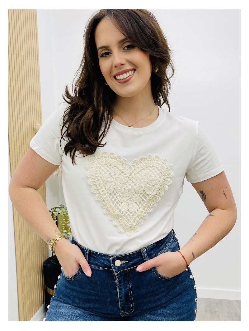 8145 Camisa corazon calado