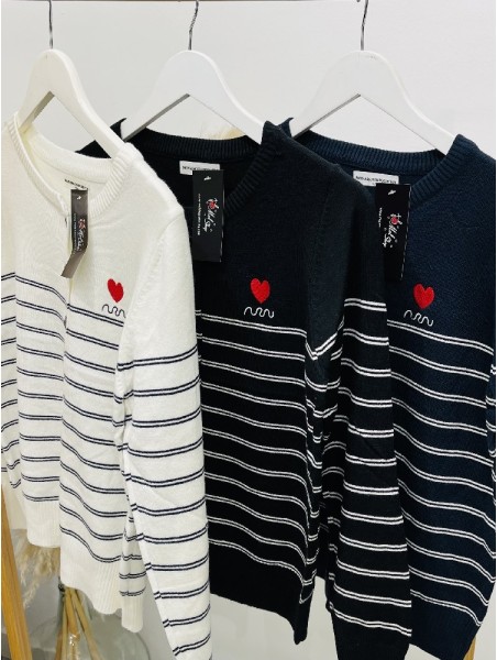 8168 Jersey Yenna lOVE