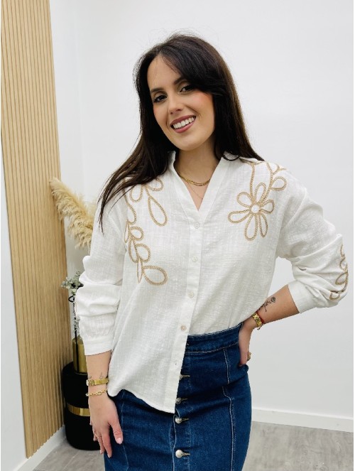 8196 Blusa alma bordada