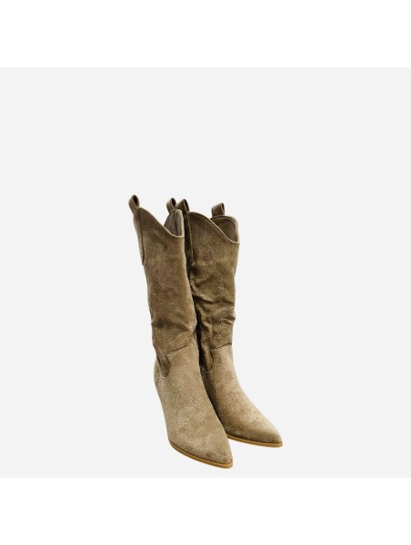 8775 Bota campera Eno