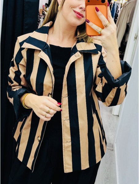 9032 Chaqueta Virginia Rayas